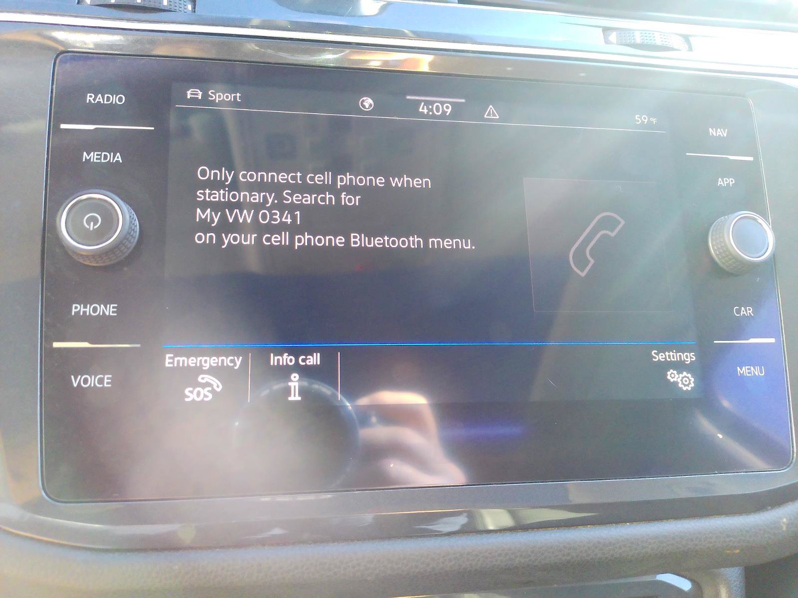 Used 2021 Volkswagen Tiguan SEL AWD/4WD image 14