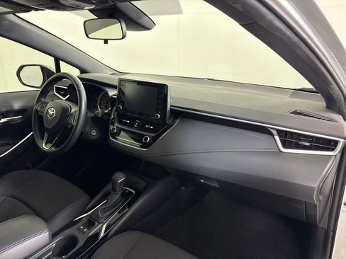 Used 2022 Toyota Corolla SE image 13