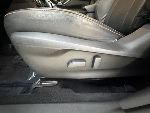 Used 2019 Subaru Crosstrek 2.0i Limited w/ Moonroof Package w/Navigation AWD/4WD image 30