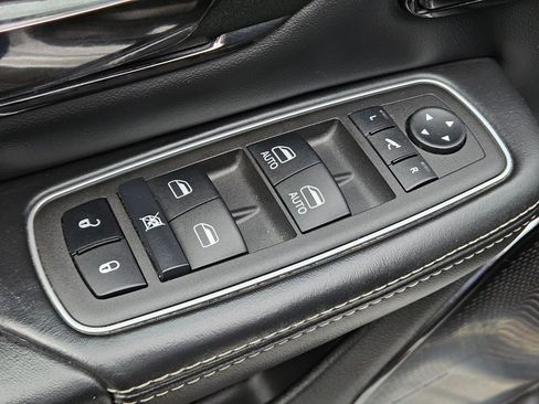 Used 2022 RAM 1500 Limited image 15