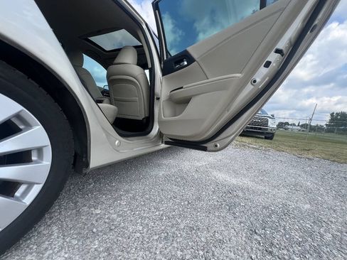 Used 2013 Honda Accord EX-L image 16