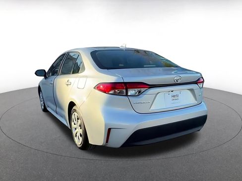 Used 2025 Toyota Corolla LE image 14