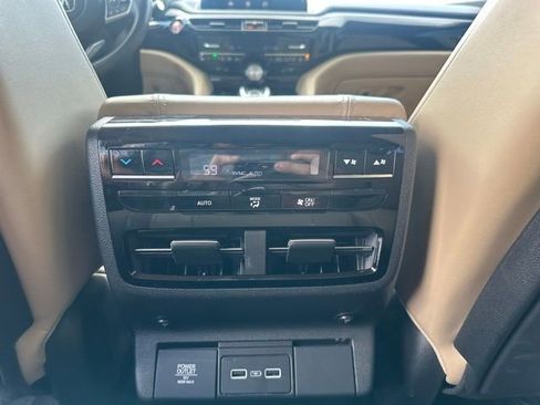 Used 2022 Acura MDX FWD w/ Technology Package image 13