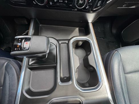Used 2024 Chevrolet Silverado 1500 High Country w/ High Country Premium Package AWD/4WD image 29