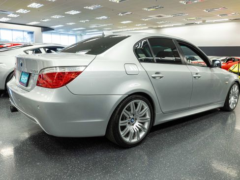 Used 2008 BMW 550i Sedan RWD image 5