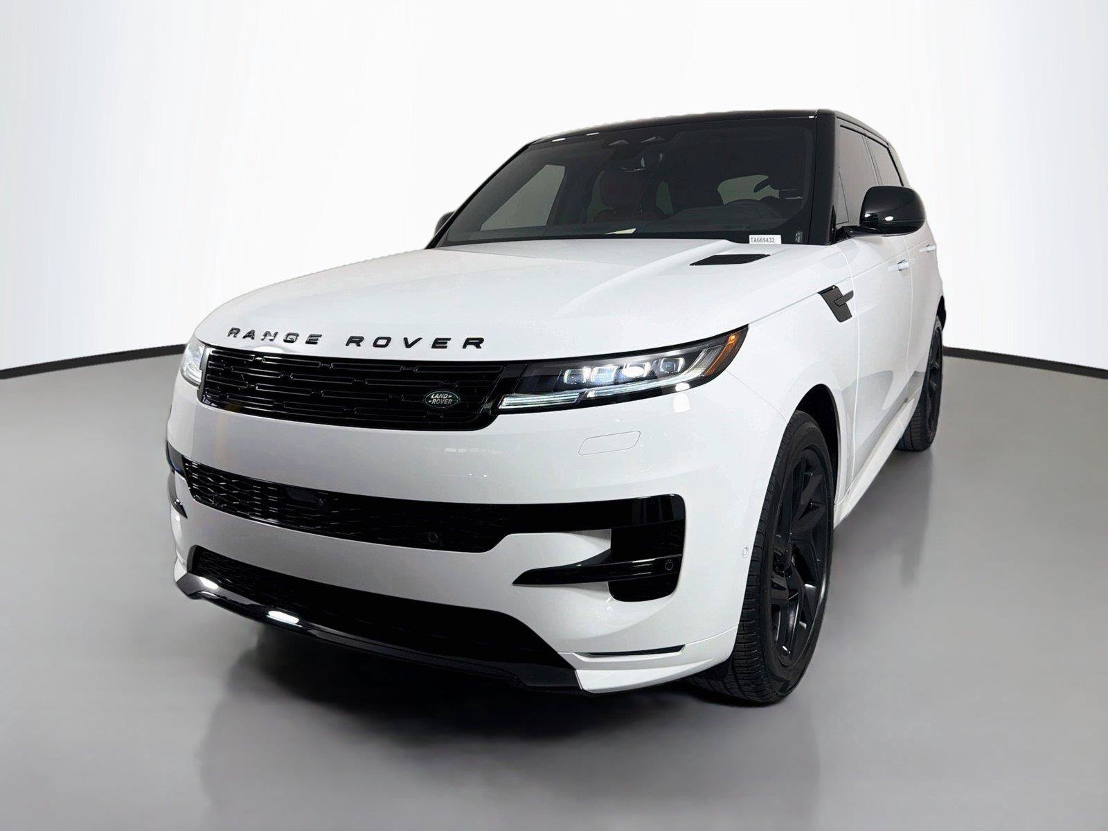 New 2026 Land Rover Range Rover Sport Dynamic SE AWD/4WD image 1