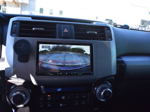 Used 2019 Toyota 4Runner Limited image 18