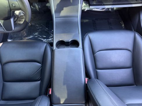 Used 2020 Tesla Model 3 Standard Range Plus image 47