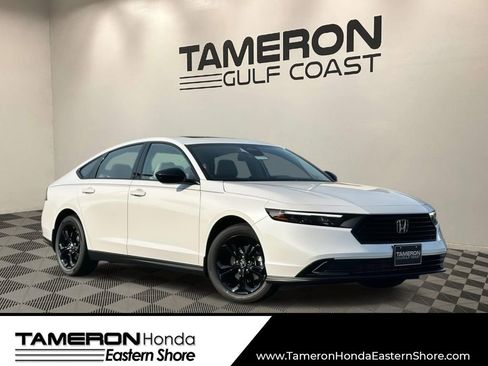 Certified 2025 Honda Accord SE image 1