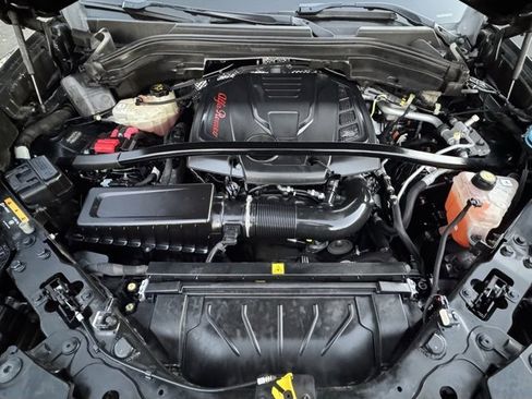 Used 2020 Alfa Romeo Stelvio Ti Sport w/ Quick Order Package 22S Sport image 2