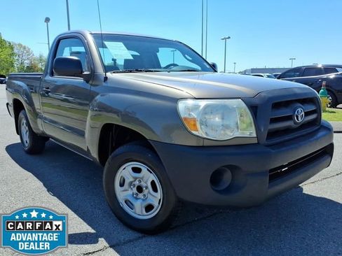 Used 2011 Toyota Tacoma 2WD Regular Cab image 1