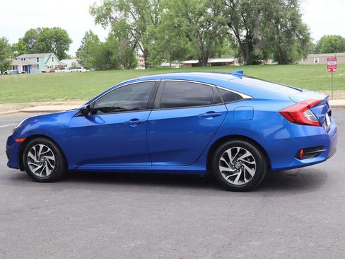 Used 2018 Honda Civic EX image 8