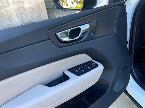 New 2026 Volvo XC60 B5 Plus w/ Protection Package Premier AWD/4WD image 30