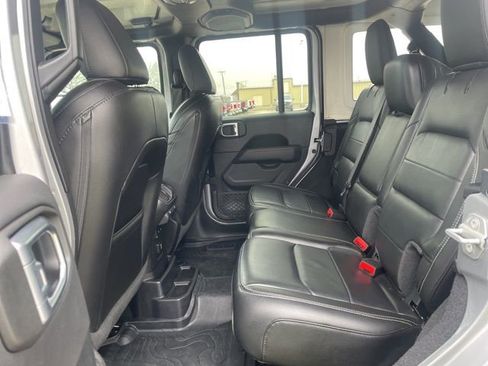 Used 2021 Jeep Wrangler Unlimited Sahara w/ Uconnect 4C Nav & Sound Group AWD/4WD image 10