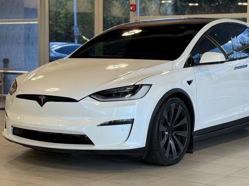 Used 2022 Tesla Model X Plaid AWD/4WD image 4