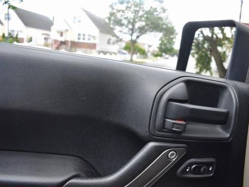 Used 2018 Jeep Wrangler Unlimited Sport S image 12