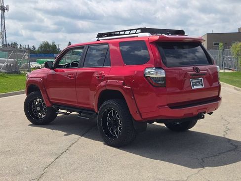 Used 2018 Toyota 4Runner SR5 Premium AWD/4WD image 13