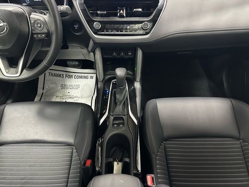 Used 2025 Toyota Corolla Cross AWD Hybrid w/ Convenience Package image 37