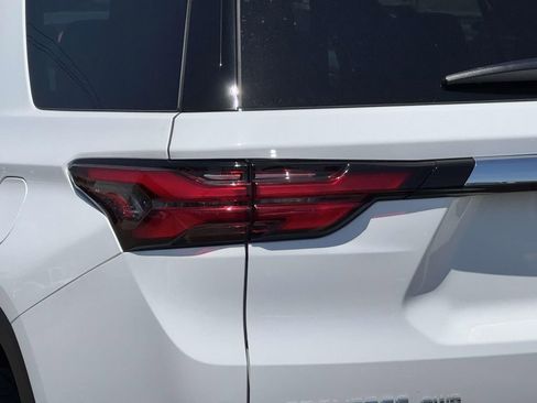 Used 2023 Chevrolet Traverse LT AWD/4WD image 13
