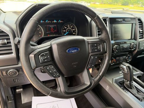 Used 2015 Ford F150 XLT w/ Equipment Group 302A Luxury AWD/4WD image 19