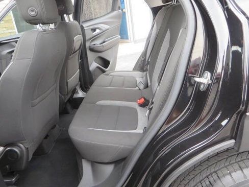Used 2022 Chevrolet TrailBlazer LS FWD image 16