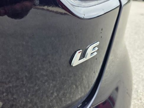 Used 2021 Toyota Corolla LE FWD image 16