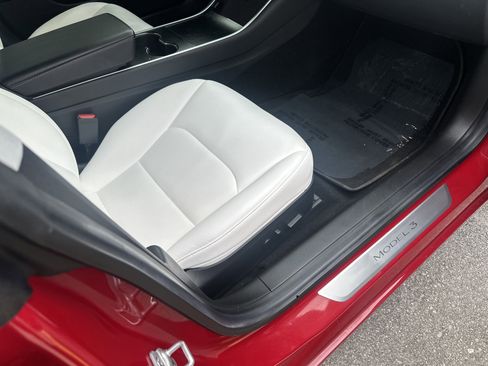 Used 2019 Tesla Model 3 Long Range image 28