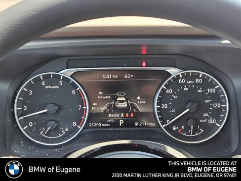 Used 2022 Nissan Rogue SV AWD/4WD image 27