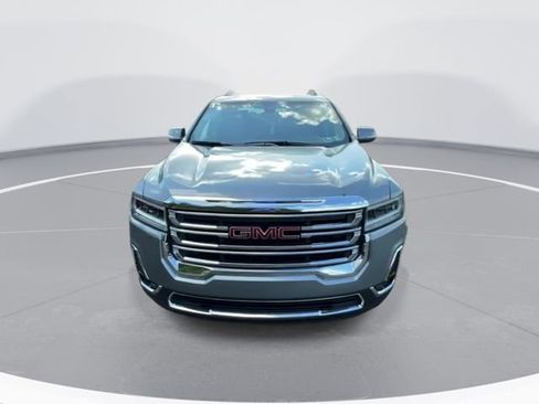 Used 2023 GMC Acadia SLT w/ Preferred Package image 3