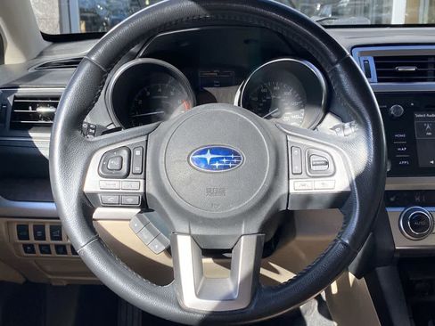 Used 2017 Subaru Outback 2.5i Limited AWD/4WD image 17
