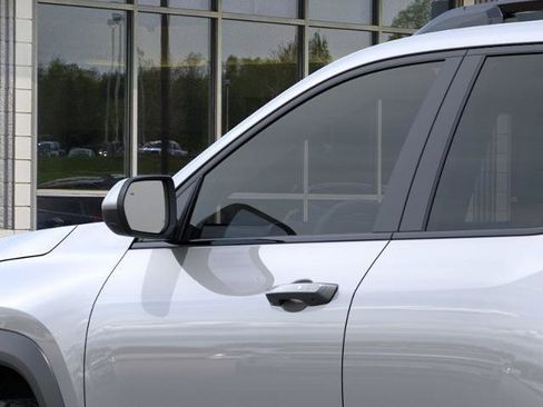 New 2026 Chevrolet Equinox ACTIV AWD/4WD image 36