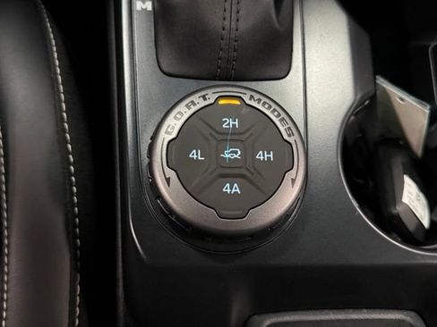 Used 2026 Ford Bronco Outer Banks w/ Sasquatch Package AWD/4WD image 31