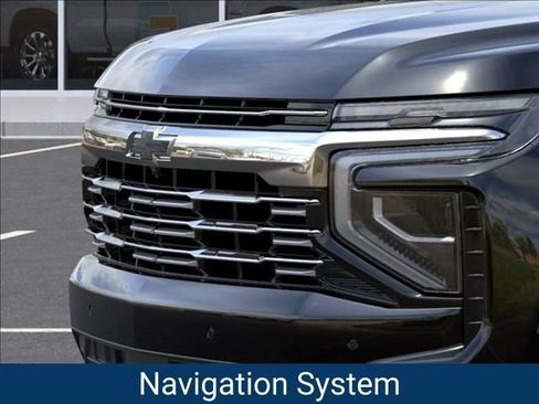 New 2026 Chevrolet Suburban Premier AWD/4WD image 15