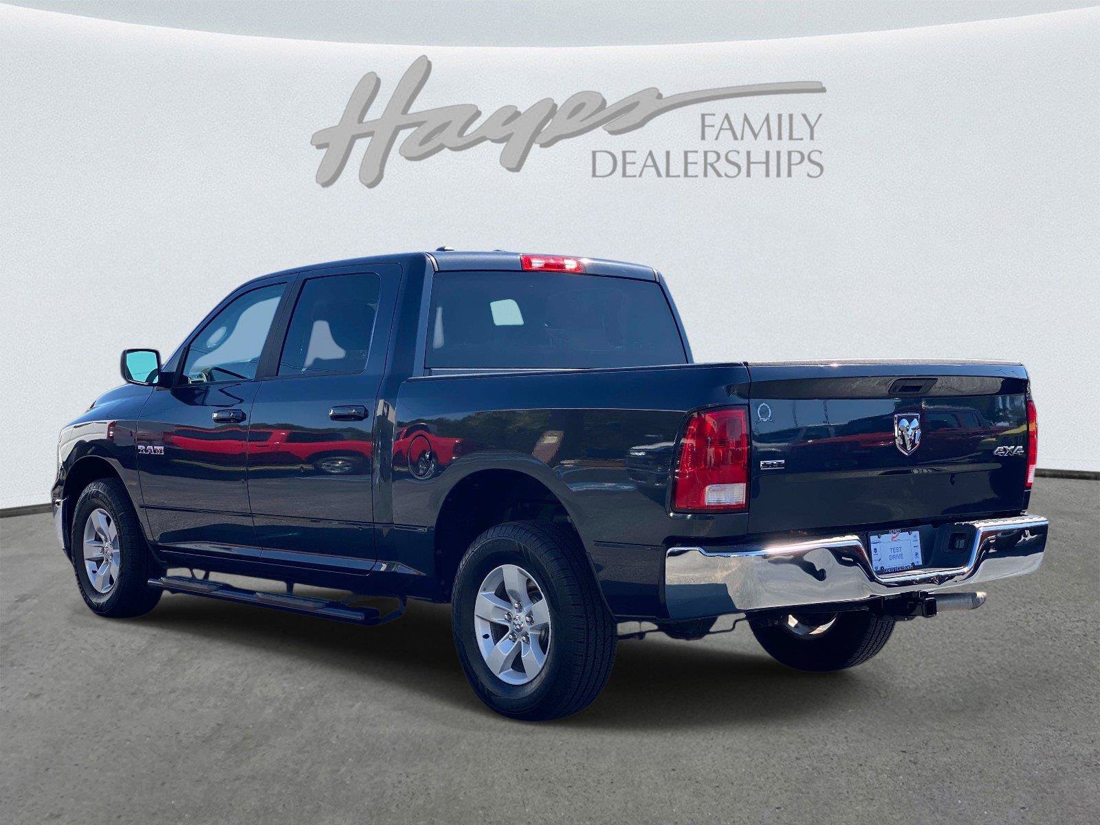 Used 2021 RAM 1500 Classic SLT AWD/4WD image 8