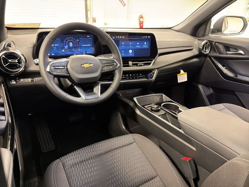 New 2026 Chevrolet Equinox LT w/ Safety and Technology Package FWD image 26