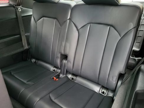 Used 2024 Audi SQ7 Prestige w/ S Sport Package AWD/4WD image 23