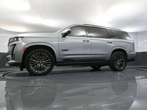 Used 2024 Cadillac Escalade V w/ LPO, ONYX Package AWD/4WD image 74