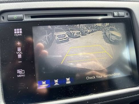 Used 2018 Honda HR-V EX image 17