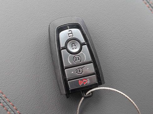 New 2025 Ford Explorer Active w/ Active Comfort Package image 26