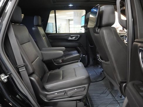 Used 2023 Chevrolet Tahoe Z71 w/ Luxury Package AWD/4WD image 37