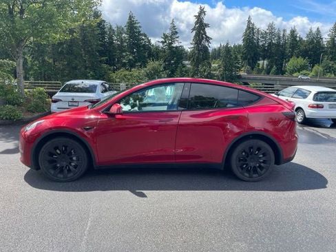 Used 2021 Tesla Model Y Long Range AWD/4WD image 5