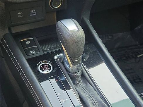 Used 2024 Nissan Kicks SR w/ SR Premium Package FWD image 12