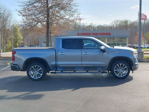 Used 2023 Chevrolet Silverado 1500 High Country w/ Technology Package image 6