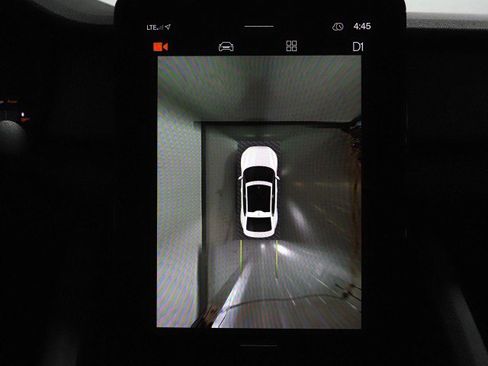 Used 2022 Polestar Polestar 2 w/ Pilot Package w/ Performance Package image 28