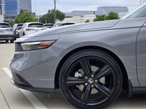 Certified 2025 Honda Accord Sport image 10