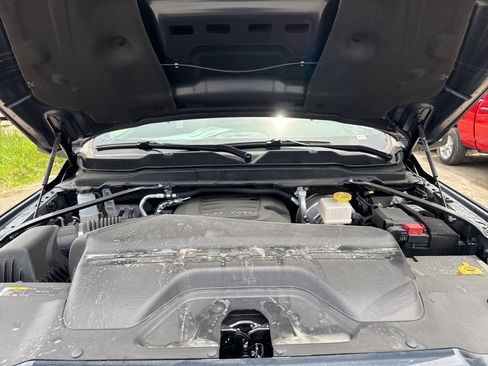 New 2026 RAM 2500 Laramie AWD/4WD image 29