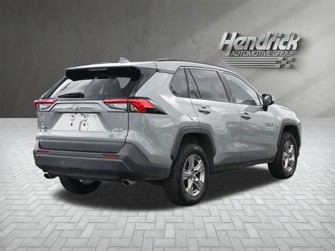 Used 2022 Toyota RAV4 XLE image 10