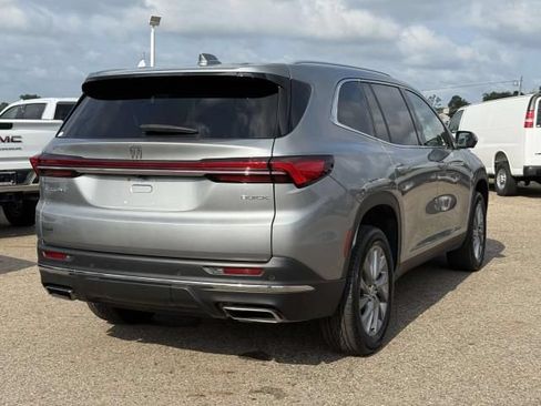 Used 2025 Buick Enclave Preferred w/ Trailering Package, 5000 lbs. FWD image 5