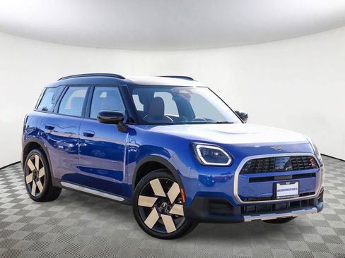 Used 2025 MINI Cooper Countryman S image 1