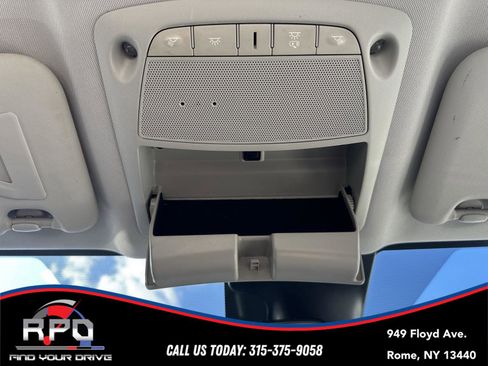 Used 2020 Nissan Rogue Sport SV image 31